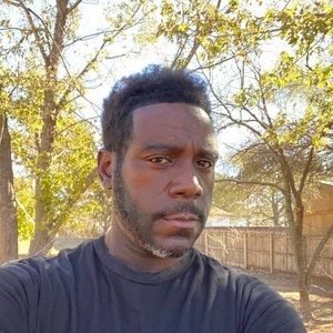 Meet your Posher, Leon